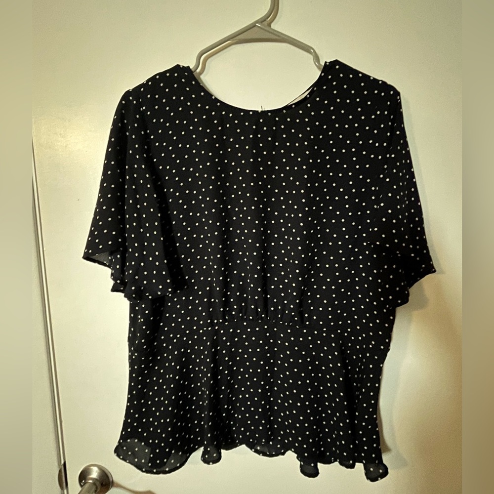 LOFT Polka Dot Peplum Top